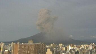 桜島で爆発的噴火　噴煙１２００メートル　灰は鹿児島市街地方向へ　|　鹿児島のニュース｜MBC NEWS｜南日本放送