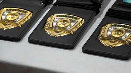 鹿児島県警察学校の学生43人に警察手帳を貸与「身が引き締まる思い