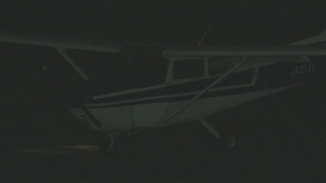 福井空港で着陸時に小型プロペラ機の前輪破損し滑走路が一時閉鎖  国交省は重大インシデントに認定|TBS NEWS DIG