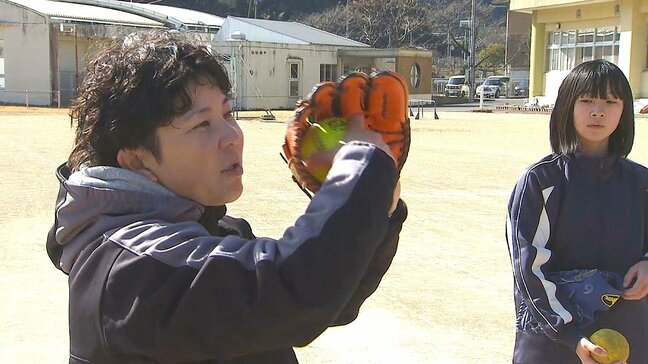 ソフトボール世界選手権、銀メダリスト洲鎌夏子さん直伝　中学生に特別授業　大分|TBS NEWS DIG