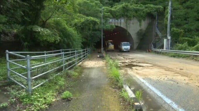 【宇和島市】大雨で土砂流入の「新辰野トンネル」通行止め解除 7月観測史上最大の非常に激しい雨から一夜|TBS NEWS DIG