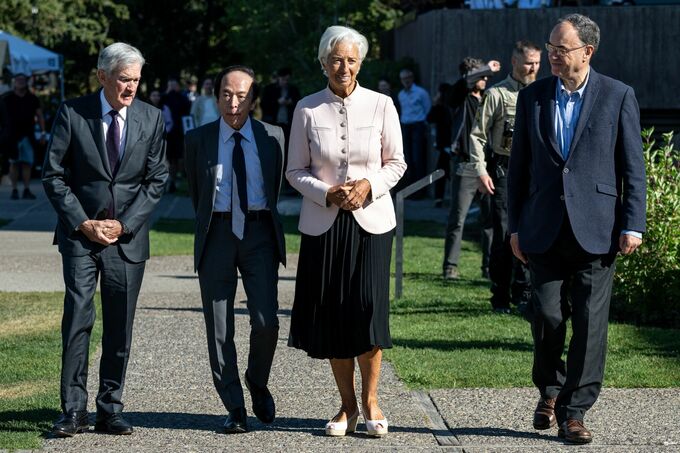 ラガルド総裁、中銀の独立性「死活的に重要」－政治圧力にくぎ刺す