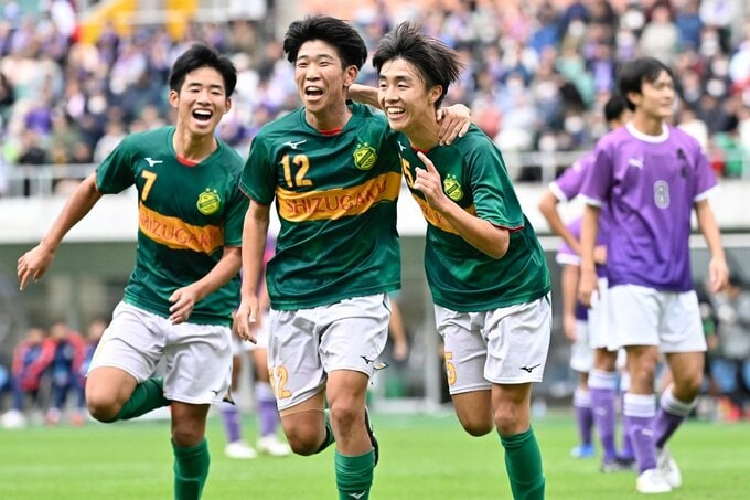 「静岡に優勝旗を」「自分たちのスタイル貫き一戦必勝で」3度目の日本一目指し全国の舞台へ！静岡学園イレブン＆指揮官コメント【高校サッカー選手権静岡県大会決勝】　|　静岡のニュース | SBSNEWS | 静岡放送