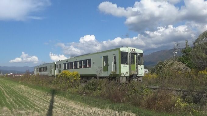 軽四貨物車が線路内に入り立ち往生　ＪＲ飯山線が一部区間で一時運転見合わせ|TBS NEWS DIG
