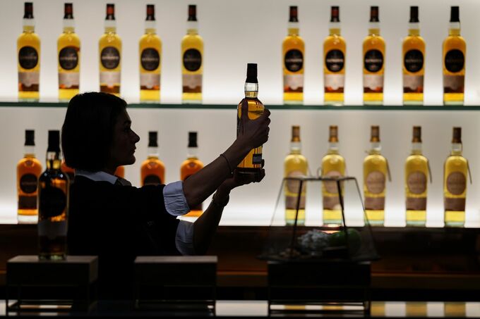 トランプ米大統領、ウイスキー関税一部撤廃－英王訪問受け対英譲歩