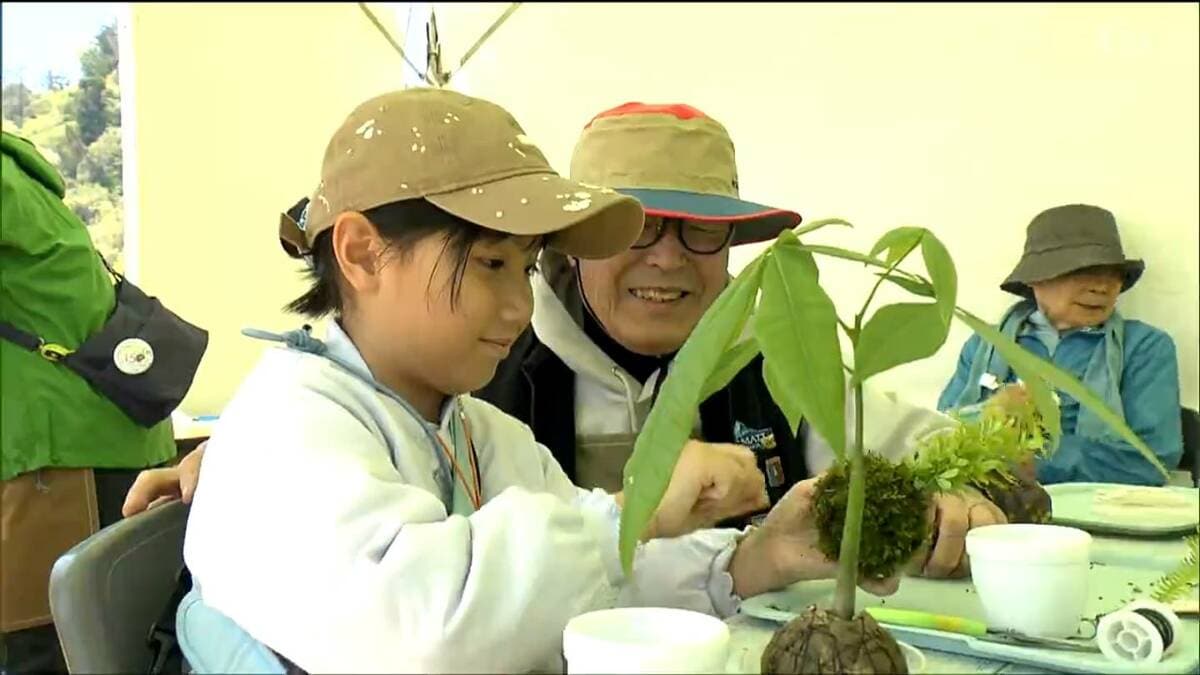 苔玉体験で自然とふれあう「新緑祭」