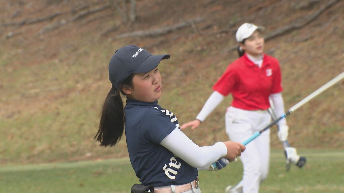 九州女子ジュニアゴルフ大会開幕　中・高校生87人が出場、熱戦を展開