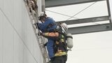 人命救助専門の隊員が技術確認訓練 火事で取り残された人を救出する想定でハシゴなど使用 福岡市 | 福岡のニュース|RKB NEWS|RKB毎日放送