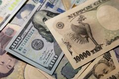 円は対ドルで一時157円後半に上昇、長期金利の上昇が支え| TBS CROSS DIG with Bloomberg