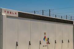 マスク氏のＡＩ新興企業、テスラの大型蓄電池活用へ－スパコン事業で| TBS CROSS DIG with Bloomberg