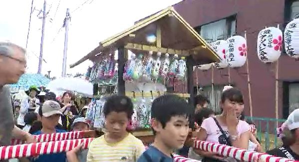 子どもたちも手作りの神輿で練り歩く！ 湯島天満宮信濃分社で例大祭|TBS NEWS DIG