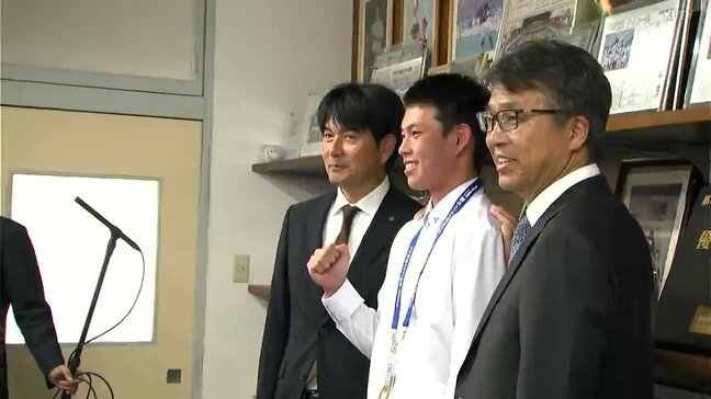 「全力で高みを目指して頑張りたい」北海道日本ハム・ドラフト5位　明徳義塾 藤森選手に指名あいさつ|TBS NEWS DIG