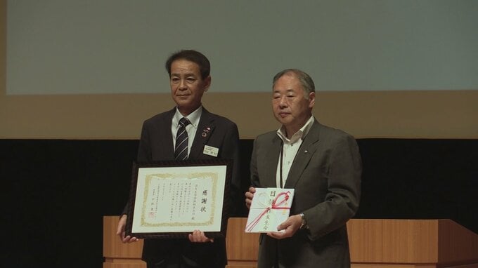 住友生命青森支社が「がん」対策に取り組む団体に寄付金23万円余りを寄付　2021年まで19年連続で「がん」での死亡率が全国一だった青森県|TBS NEWS DIG