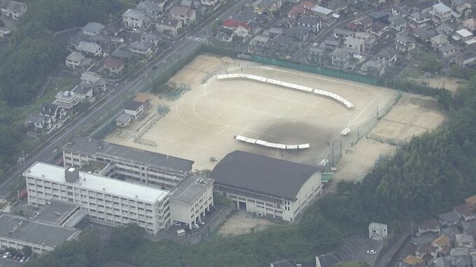 【速報】高校の体育祭の予行演習中に熱中症で生徒搬送　女子生徒4人搬送うち1人が重症見込み　約10人が気分不良を訴え　学校のある広島･安佐北区では最高気温35℃以上の猛暑日を観測|TBS NEWS DIG
