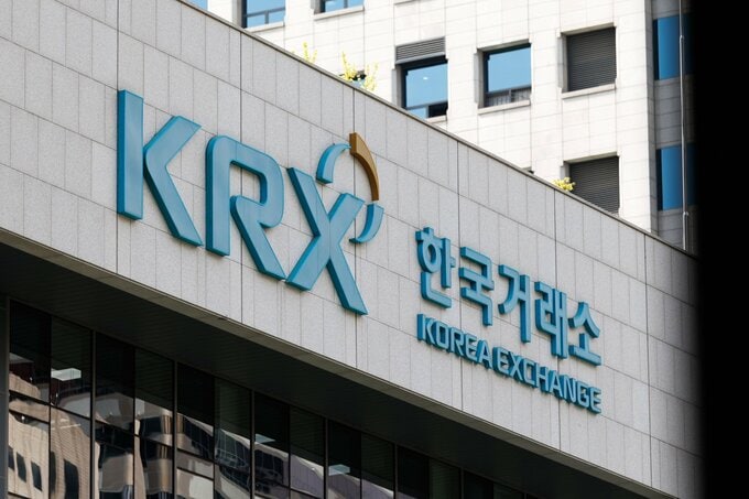 韓国株が10日間で22％上昇、強気相場入り視野－半導体株の反騰に勢い