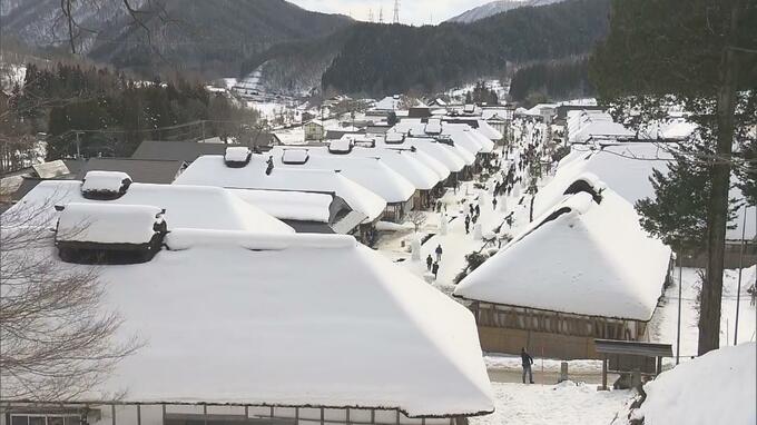 暖冬で雪は半分以下でも「何とか開催できてうれしい」大内宿で雪まつり　福島・下郷町　|　福島のニュース│TUF