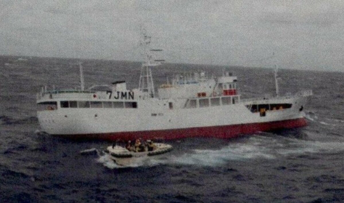 漂流8日目】太平洋で漂流 “第八豊清丸” 18日も復旧作業続く…1400km沖で
