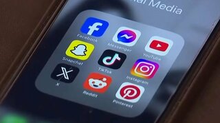 SNSで膨らむ承認欲求と嫉妬　他人の消費が欲望を駆り立てる“羨望のエコシステム”| TBS CROSS DIG with Bloomberg