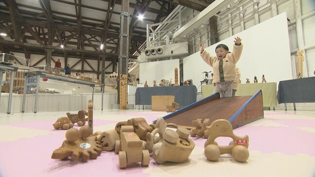 体験や遊びを通して森林の大切さを学ぶ 石川・金沢で「クリスマス・ヴィレッジ2025」|TBS NEWS DIG