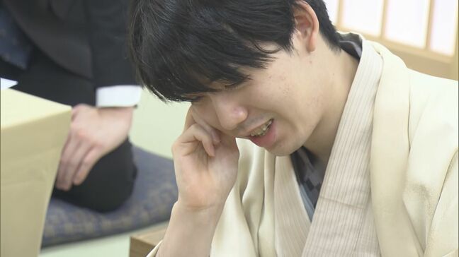 「きわどい変化も相当多かった」 藤井聡太七冠(23) 3つ目の“永世称号”へ大きく前進 佐々木勇気八段(31)に開幕2連勝 竜王戦|TBS NEWS DIG