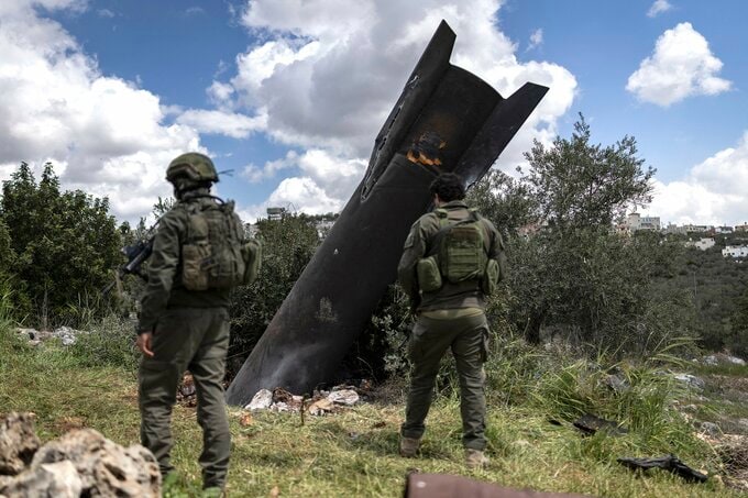 トランプ氏、対イラン外交的解決の可能性探る－戦争のコスト増大