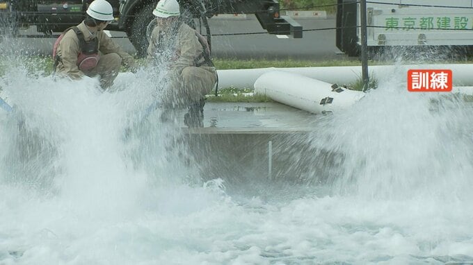 25mプールの水を7分弱で排水　浸水害時に備えた「移動式排水ポンプ車」 東京都が新型車両の訓練を公開|TBS NEWS DIG
