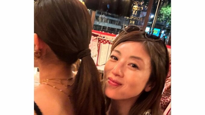 【 高岡早紀 】　愛娘と２人旅行　オフショットを公開　「可愛い!2人とも綺麗ですね」「仲良い母娘の二人旅ステキ」と反響続々|TBS NEWS DIG