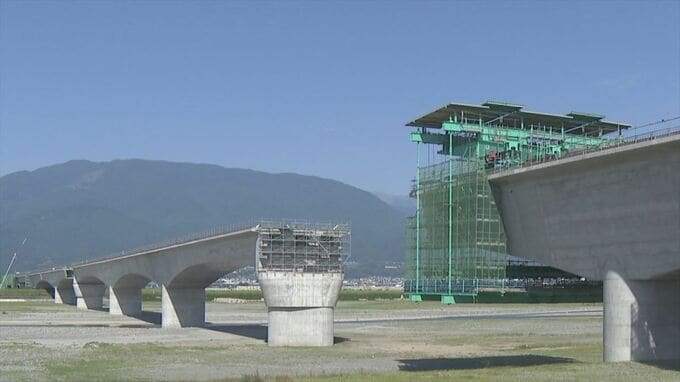 「早く乗ってみたい」リニア中央新幹線　品川ー名古屋間で最長754．2ｍ「釜無川橋梁」　工事状況を初公開　山梨　|　山梨のニュース | ＵＴＹテレビ山梨