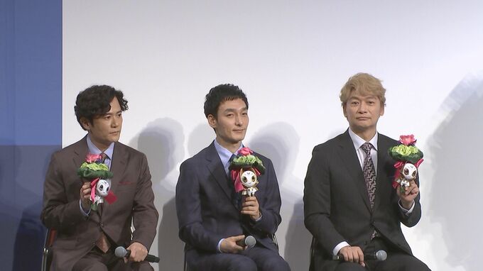 【 稲垣吾郎・草彅剛・香取慎吾 】〝本当に大きな宣伝効果〟〝この三人のレベルが世界各国にも…〟IPC会長からの最大級の讃辞に謙遜『雨上がりのステップ』を生パフォーマンス|TBS NEWS DIG
