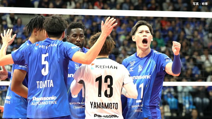 大阪Ｂが決勝進出に王手、主将・西田有志がサービスエース連発、STINGS愛知に3ー0で勝利【SVリーグ男子】|TBS NEWS DIG