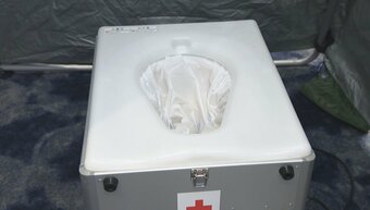 「被災者支援に役立てて」日本赤十字社が災害用トイレや非常用テントを自治体に贈る　大分　|　OBSニュース
