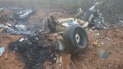 ケニアで小型機墜落 観光客ら11人死亡 | TBS CROSS DIG with Bloomberg