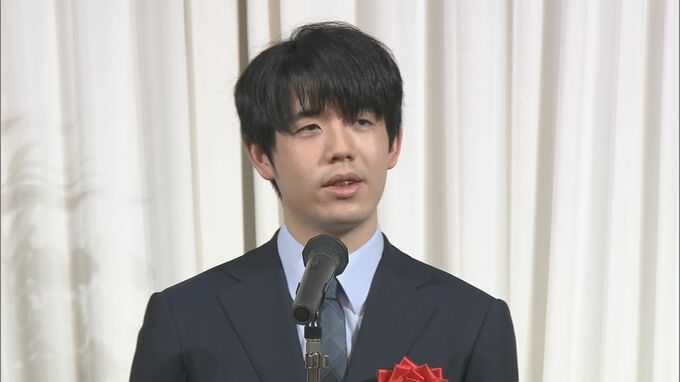 藤井聡太七冠 「気持ちを新たに」竜王戦第５局はじまる　挑戦者の佐々木勇気八段が第４局は圧勝「構想が素晴らしかった」|TBS NEWS DIG