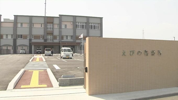 「男が、男の子に抱きついたりしている」通学中の少年に抱きつく…暴行容疑で無職の男逮捕|TBS NEWS DIG