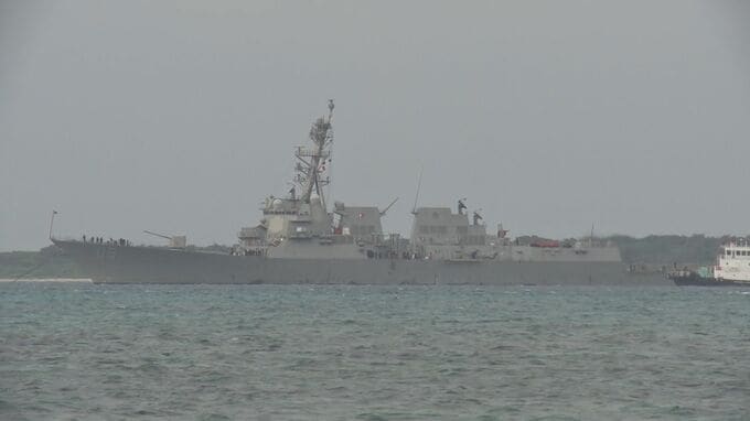 米駆逐艦「ラファエル・ペラルタ」が石垣港に寄港　住民らからは反対の声も　港湾労働者はストライキへ　|　沖縄のニュース｜RBC 琉球放送