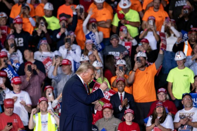 トランプ「ＭＡＧＡ2.0」を取り巻く楽観と警戒、問題は高い代償か