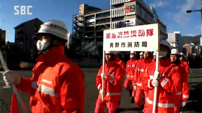 「能登半島地震受け防災意識向上を」荻原健司市長が見守る中・消防の出初式|TBS NEWS DIG