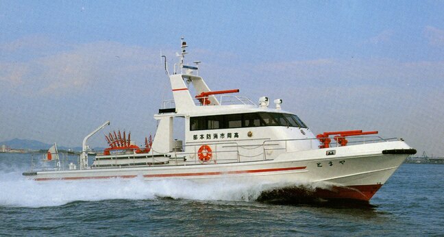 消防艇「やまと」船底からの排水に油が混入、港内に流出　伏木海上保安部が防除　富山・高岡市|TBS NEWS DIG