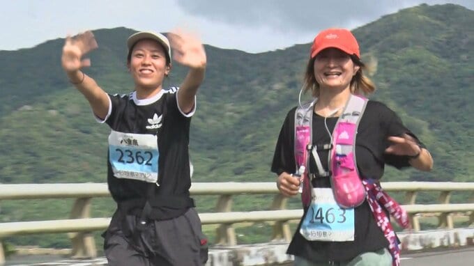間寛平さんが号砲鳴らした 石垣島マラソン　4993人が完走！|TBS NEWS DIG