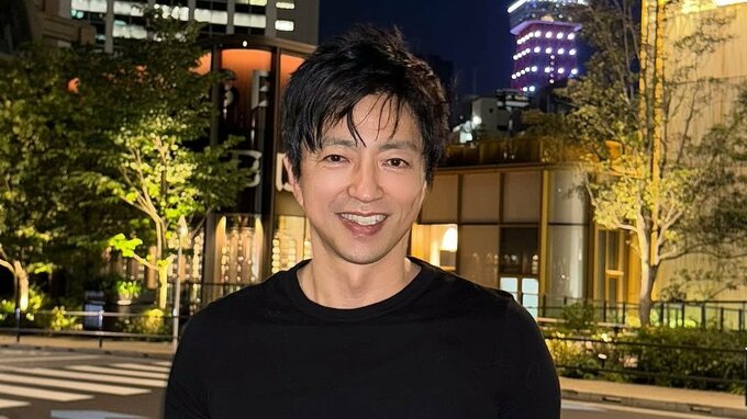 【 大沢たかお 】夜の東京タワーをバックに笑顔　フォロワー歓喜「デート気分で最高」「妄想紙芝居やれる！」|TBS NEWS DIG