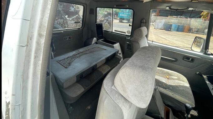 車の中から“手りゅう弾”か…工場に持ち込まれた廃車の後部座席から見つかる　爆発の危険性はなし【高知・いの町】|TBS NEWS DIG