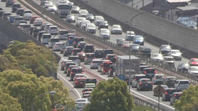 【20km超の渋滞予測 全26箇所を確認】上下線とも1月2日と3日に集中か　年末年始の高速道路渋滞　分散利用や“上り坂の速度低下”注意を呼びかけ　高速道路各社|TBS NEWS DIG