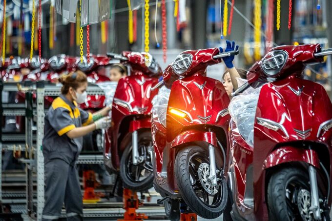 ＥＶメーカーのビンファスト、売上高急増も赤字拡大－コスト増が重し