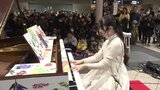 クレヨンしんちゃんのものまねパフォーマンスも披露　まなまるさんなどの演奏で地下街が華やぐ　クリスマスコンサート開催♪　広島|TBS NEWS DIG