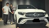 【 つまみ枝豆 】 新しい愛車と笑顔 ベンツ「GLC350e(PHEV)」 「かなり進化している」「乗ってみたら前期に比べて雲泥の差」|TBS NEWS DIG