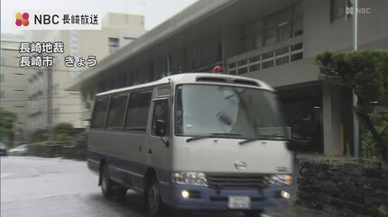 松浦コンビニ強盗初公判 被告「間違いありません」検察「前日もらった