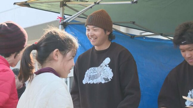 ソフトバンク川瀬選手がファンに豚汁100杯振る舞う|TBS NEWS DIG