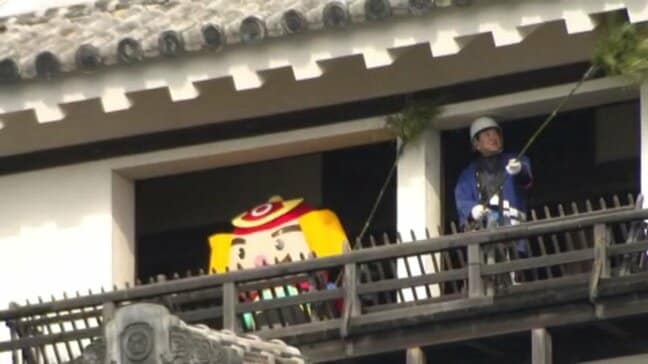 新年へ天守すっきり！松山城で大掃除 元日は朝6時からロープウェイを運行する予定|TBS NEWS DIG