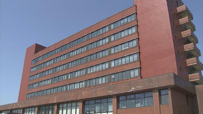 知人女性を誹謗中傷、ネット掲示板に書き込みか　高岡市の36歳 任期付職員の男を名誉毀損容疑で逮捕　富山・高岡市　|　富山のニュース｜天気・防災｜チューリップテレビ