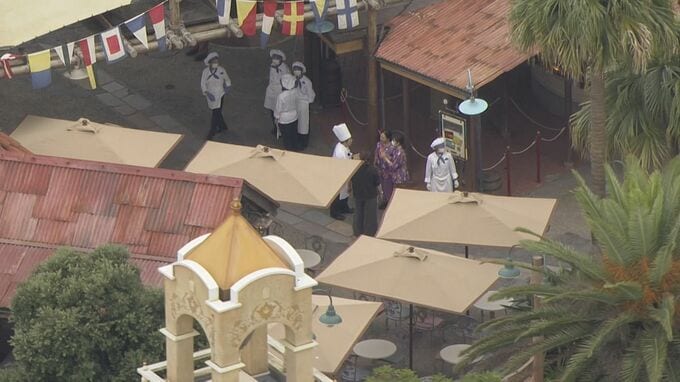東京ディズニーランドの飲食店で煙　利用客は全員避難・けがなし　客のバッグのモバイルバッテリーから煙が出たか　千葉県警|TBS NEWS DIG